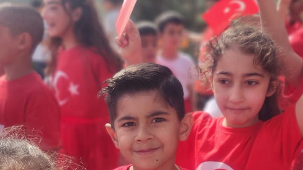 23 NİSAN ULUSAL EGEMENLİK VE ÇOCUK BAYRAMI OKULUMUZDA ÇOŞKUYLA KUTLANDI